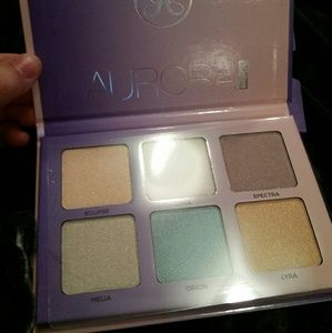 Unused Anastasia Beverly Hills Aurora Glow Kit